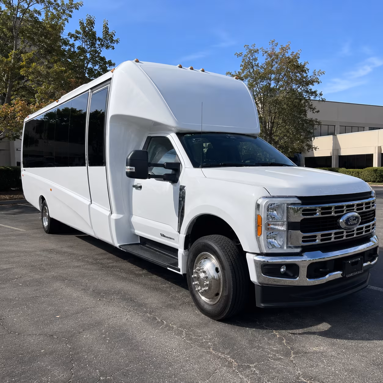 employee shuttle buses for salinas valley s agricultural and distribution industries
