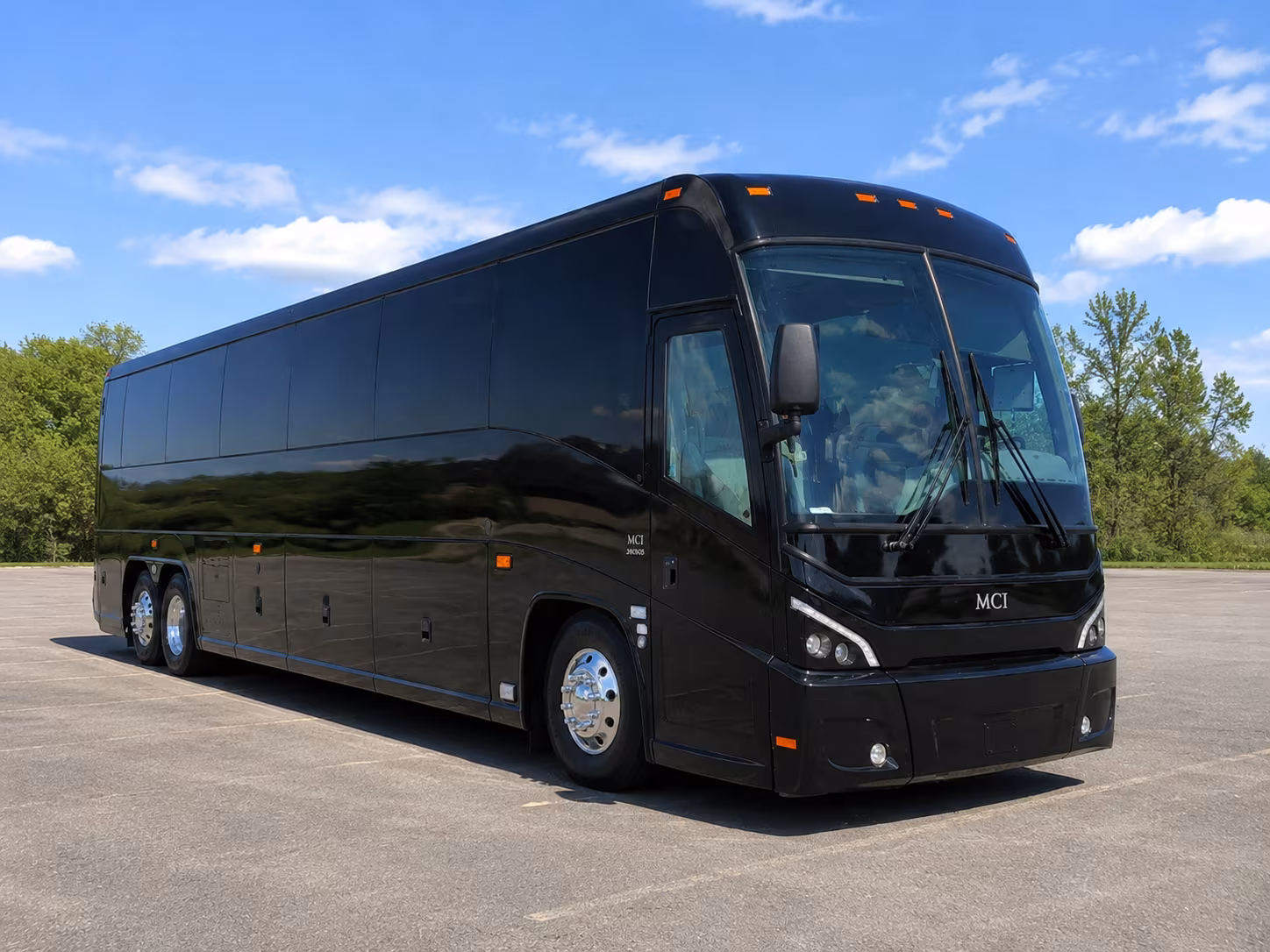military base shuttle buses serving fort hunter liggett and the salinas valley
