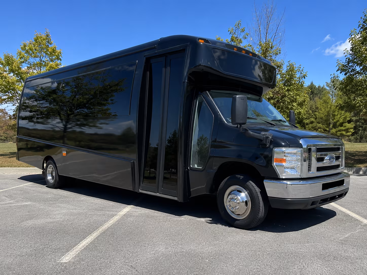 minibuses and charter buses for salinas valley agricultural field trips