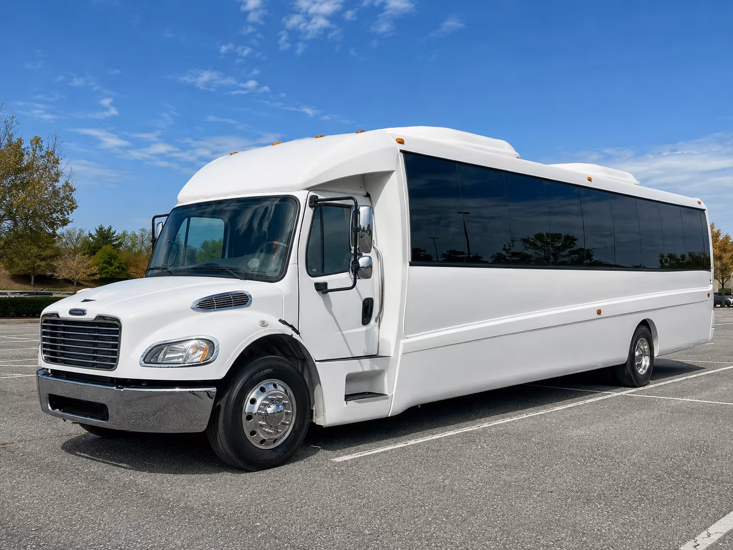 salinas 30 passenger party bus